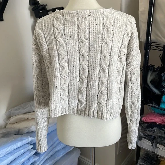 Sweater - Picture 3 of 3